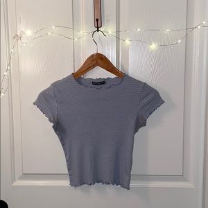 TRENDY BRANDY MELVILLE CROP TOP